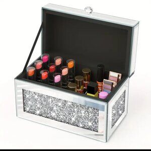 Beautiful Keepsakes box / jewelry box/ whatever you'd like box/organizer